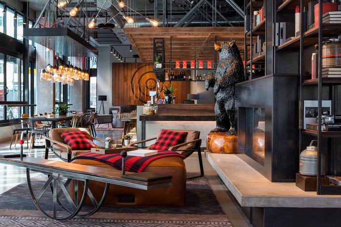 Imagen de los interiores del Hotel MOXY Seattle Downtown. Foto 15