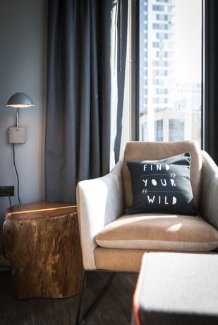 Imagen de la habitación del Hotel MOXY Seattle Downtown. Foto 6