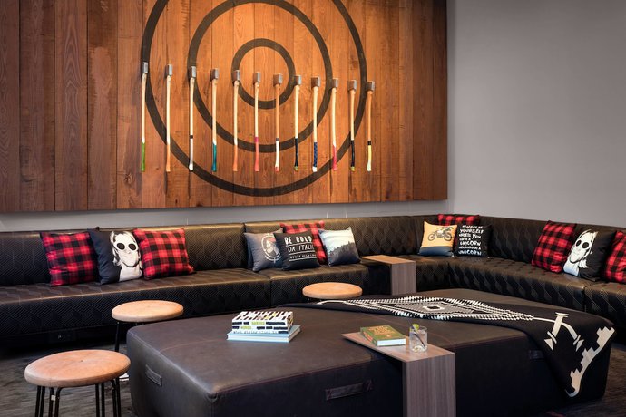 Imagen de los interiores del Hotel MOXY Seattle Downtown. Foto 20