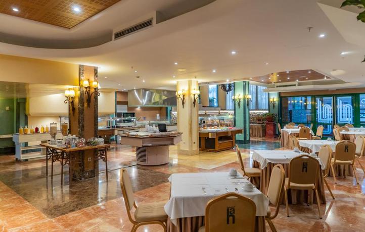 Imagen del bar/restaurante del Hotel MS Aguamarina Costa del Sol. Foto 3