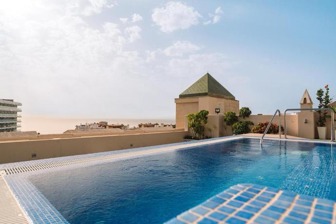 Imagen de la piscina del Hotel MS Aguamarina Costa del Sol. Foto 15