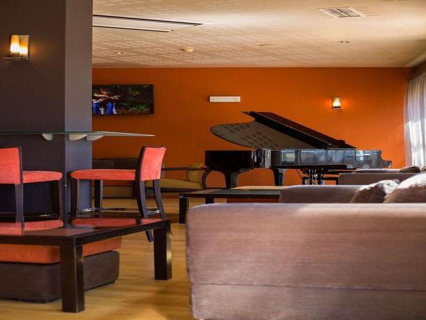 Imagen del bar/restaurante del Hotel MS Aparthotel. Foto 3