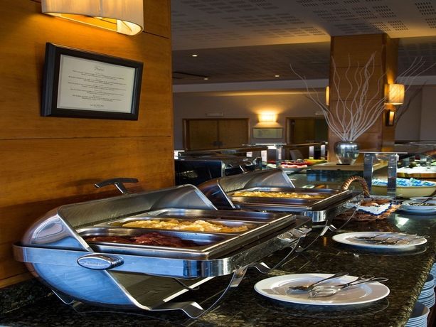 Imagen del bar/restaurante del Hotel MS Aparthotel. Foto 13