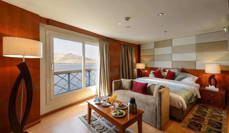 Imagen de la habitación del Hotel MS Esmeralda Nile Cruise from Aswan or Luxor. Foto 5