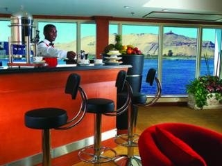 Imagen del bar/restaurante del Hotel M/S Movenpick Royal Lotus Nile Cruise. Foto 3