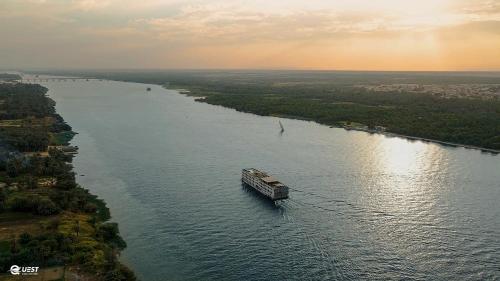 Imagen general del Hotel M/S Nile Quest Cruise - 4 or 7 Nights From Luxor each Monday and 3 or 7 Nights From Aswan each Frida. Foto 9