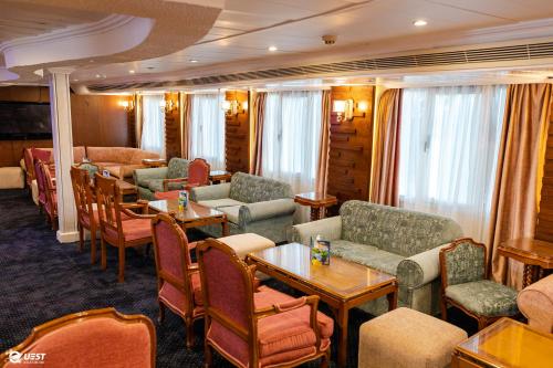 Imagen general del Hotel M/S Nile Quest Cruise - 4 or 7 Nights From Luxor each Monday and 3 or 7 Nights From Aswan each Frida. Foto 10