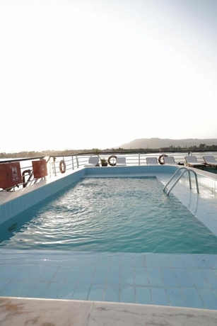 Imagen de la piscina del Hotel MS Royal Adventure. Foto 15