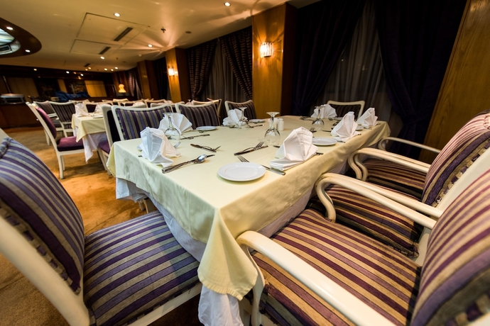 Imagen del bar/restaurante del Hotel MS Royal La Terrasse Luxor-Aswan 7 Night Cruise Thur-Thur. Foto 2