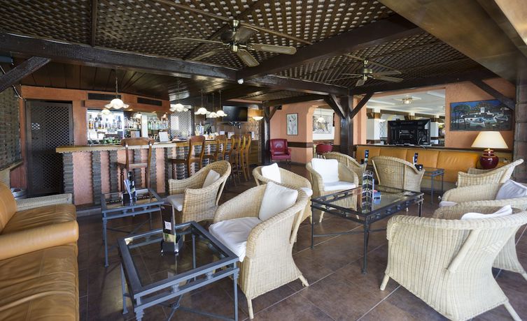 Imagen del bar/restaurante del Hotel MS Tropicana. Foto 6