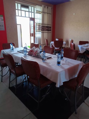 Imagen del bar/restaurante del Hotel MT Ararat. Foto 4