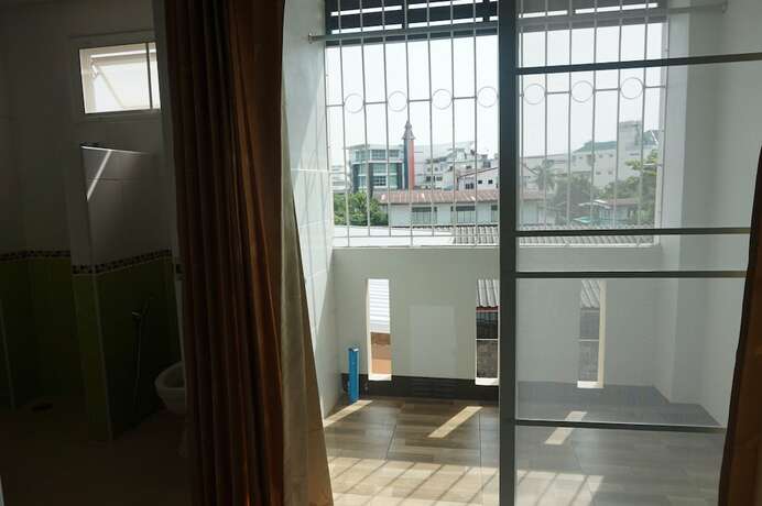 Imagen general del Hotel MT Place Sakon Nakhon. Foto 7