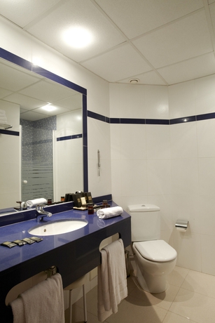 Imagen de la habitación del Hotel MU & SPA. Foto 7