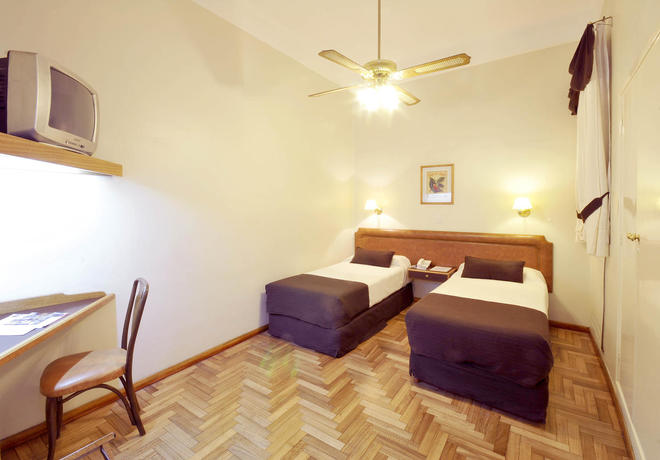 Imagen general del Hotel MU&Ntilde;IZ. Foto 17