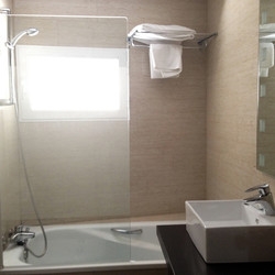 Imagen de la habitación del Hotel MURTA. Foto 5