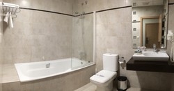 Imagen de la habitación del Hotel MURTA. Foto 7