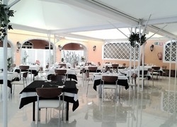 Imagen del bar/restaurante del Hotel MURTA. Foto 4