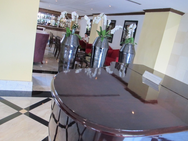 Imagen del bar/restaurante del Hotel MUTIARA. Foto 1
