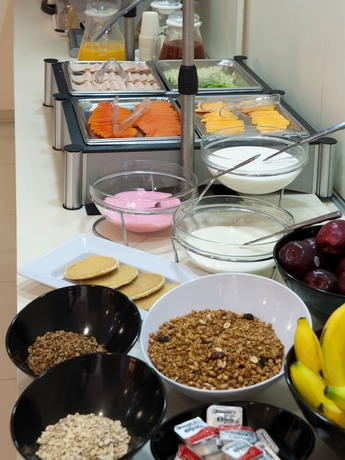 Imagen del bar/restaurante del Hotel MX Fórum Buenavista. Foto 2