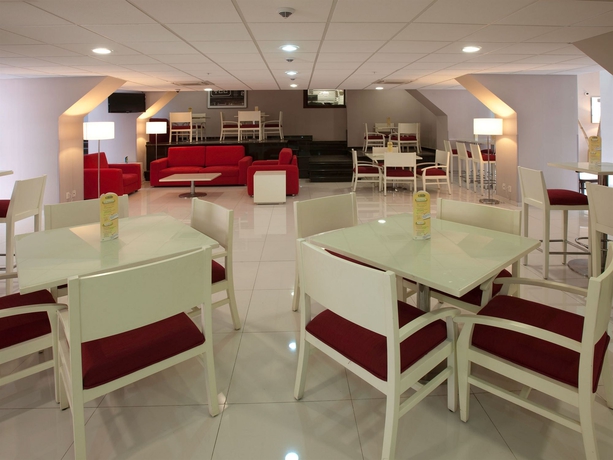 Imagen del bar/restaurante del Hotel MX Fórum Buenavista. Foto 3