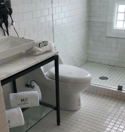 Imagen de la habitación del Hotel MX Reforma. Foto 15