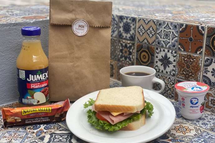 Imagen del bar/restaurante del Hotel MX lagunilla. Foto 3