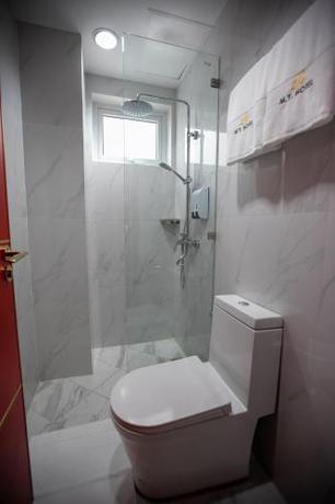 Imagen general del Hotel M.Y.. Foto 6