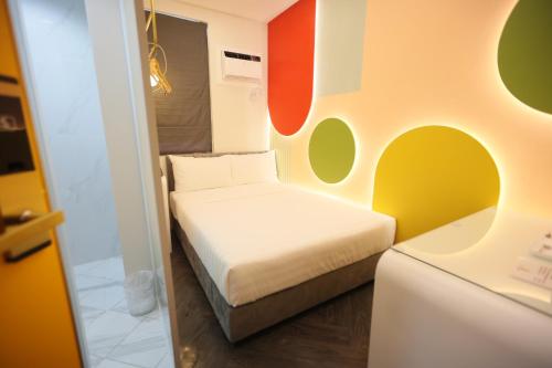 Imagen de la habitación del Hotel M.Y.. Foto 18