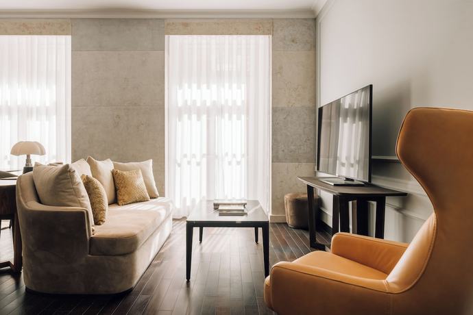 Imagen de la habitación del Hotel MYTHIC SANA Downtown Suites. Foto 7