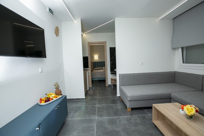 Imagen de la habitación del Hotel MYTHOS BUNGALOWS. Foto 20
