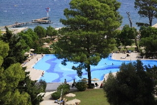 Imagen de la piscina del Hotel Ma Biche and Thalasso. Foto 12
