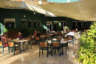 Imagen del bar/restaurante del Hotel Ma Biche and Thalasso. Foto 7