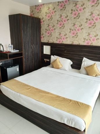 Imagen de la habitación del Hotel Ma Parvati residency. Foto 15