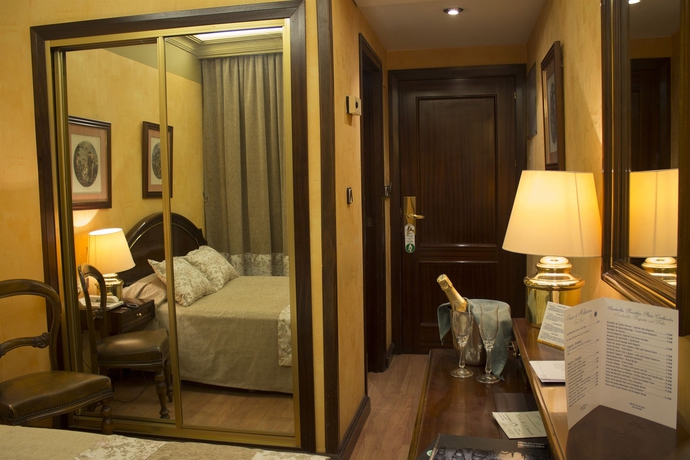 Imagen de la habitación del Hotel M.a. Princesa Ana. Foto 7