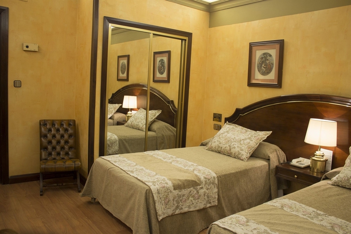 Imagen de la habitación del Hotel M.a. Princesa Ana. Foto 8