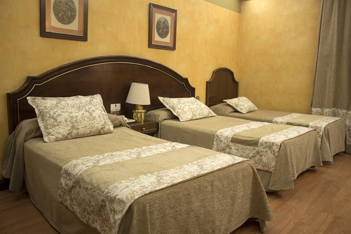 Imagen de la habitación del Hotel M.a. Princesa Ana. Foto 9