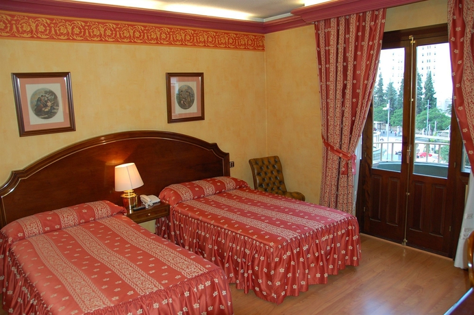 Imagen de la habitación del Hotel M.a. Princesa Ana. Foto 16