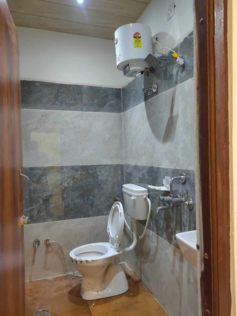 Imagen de la habitación del Hotel Maa Aarti Palace ujjain. Foto 7