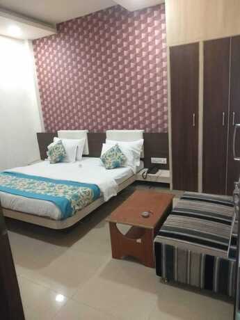 Imagen de la habitación del Hotel Maa Ganga Palace, Bhopal. Foto 18