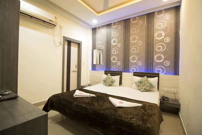 Imagen de la habitación del Hotel Maa Ganga palace, Bhopal. Foto 5