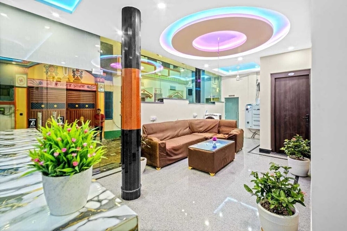 Imagen de los interiores del Hotel Maa Vaishno. Foto 13