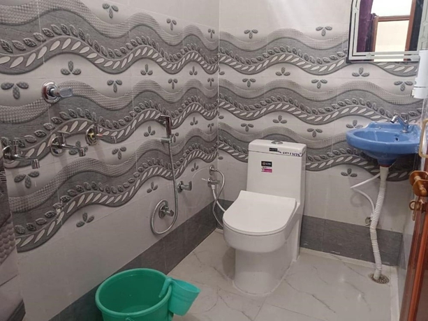 Imagen de la habitación del Hotel Maa Vaishno Guest House. Foto 14
