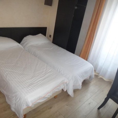 Imagen de la habitación del Hotel Ma&acirc;t Batignolles. Foto 15