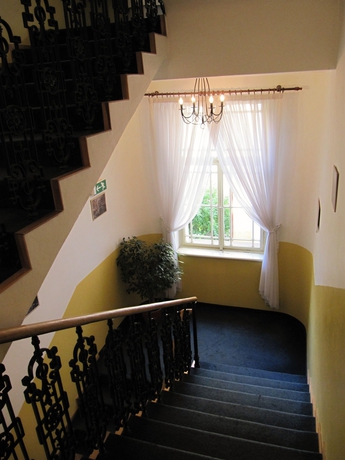 Imagen de los interiores del Hotel Máchova. Foto 8