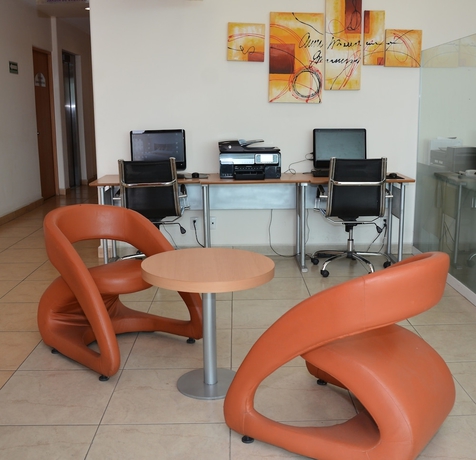 Imagen de los interiores del Hotel M&aacute;gico Inn. Foto 14