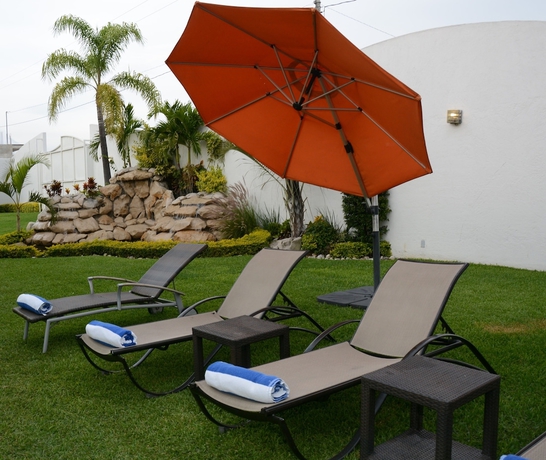 Imagen de la piscina del Hotel M&aacute;gico Inn. Foto 17