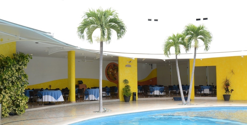 Imagen de la piscina del Hotel M&aacute;gico Inn. Foto 19