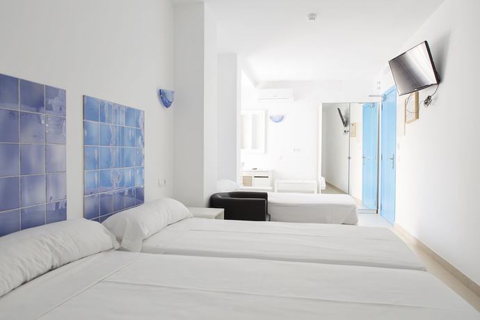 Imagen de la habitación del Hotel Málaga Eliseos. Foto 10