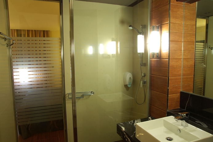 Imagen de la habitación del Hotel Málaga Nostrum Airport. Foto 3