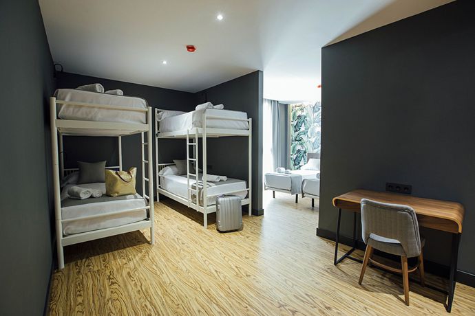 Imagen de la habitación del Hotel Málaga Premium. Foto 6